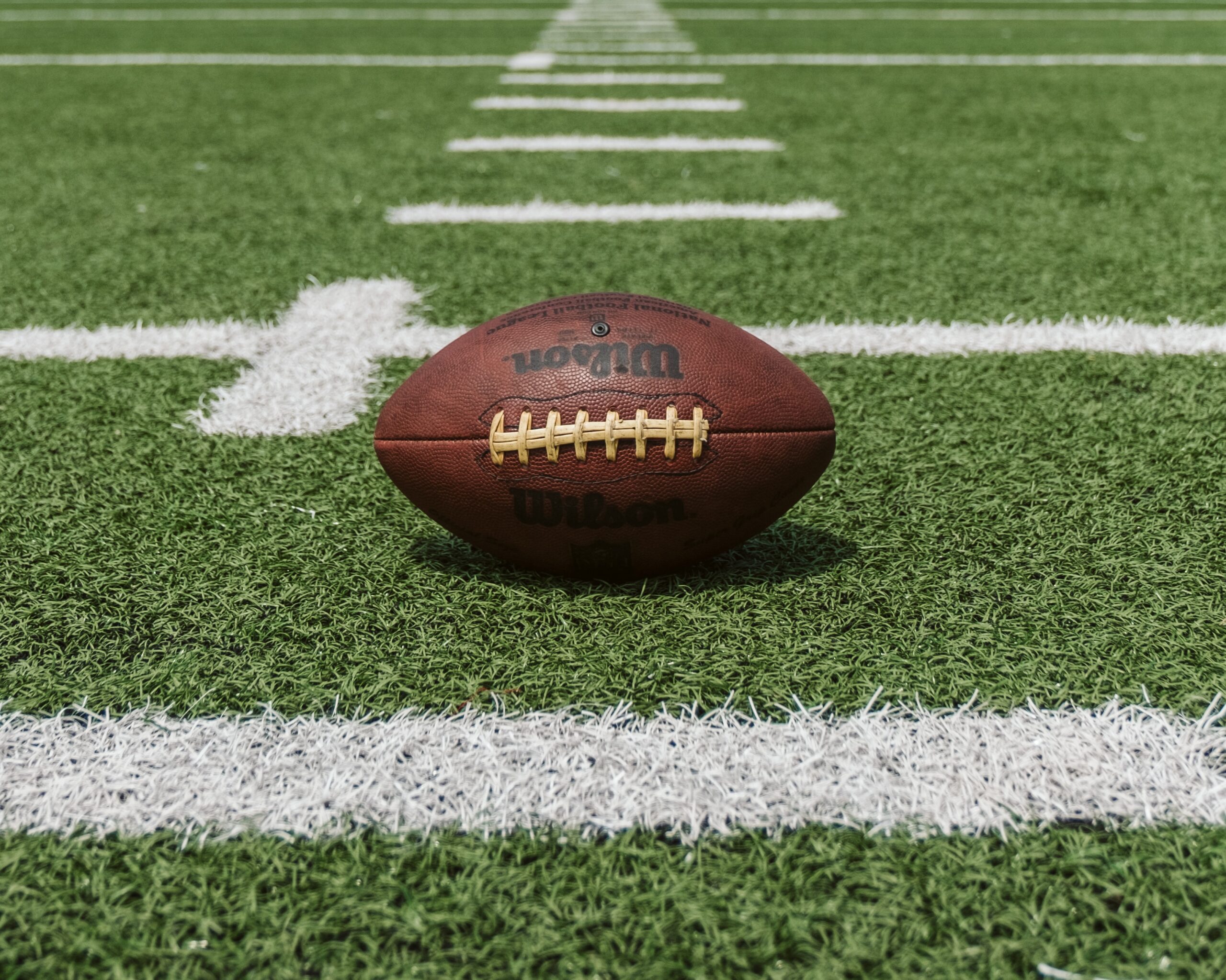 diferença entre futebol americano e rugby
