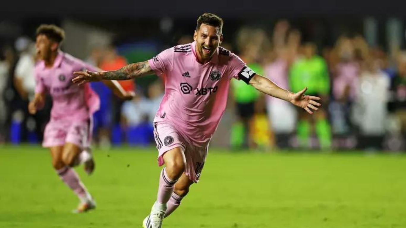 Quem é o jogador de futebol mais bem pago do mundo 2023